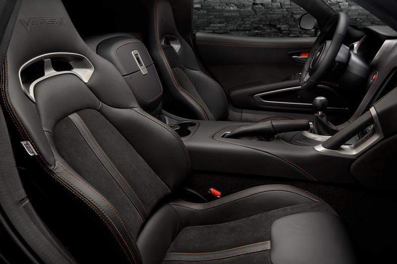 Illustration for article titled SRT's New Anodized Carbon Paint Makes For A Sinister Viper GTS